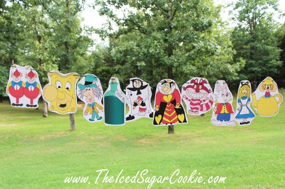 Alice In Wonderland Photo Booth Props Cutouts Free Printables Banners Birthday Party Ideas